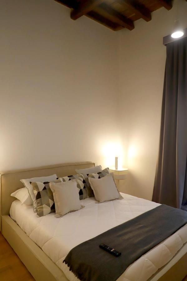Vista Borgo Antico Hotel Bari Bagian luar foto